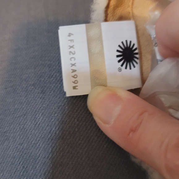 SOLD OUT UGG CATICA Western Style Ankle Boots S-9. - Picture 11 of 12